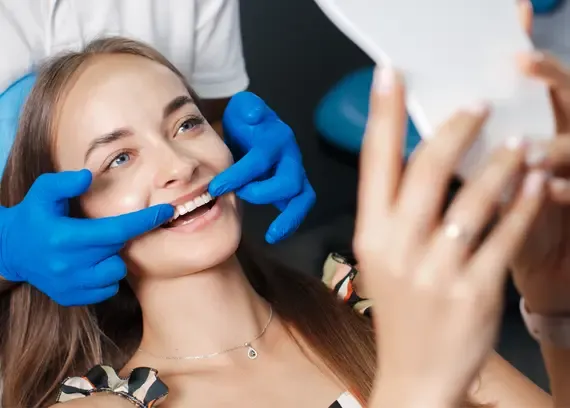 The Complete Guide to Teeth Whitening for a Brighter, Healthier Smile