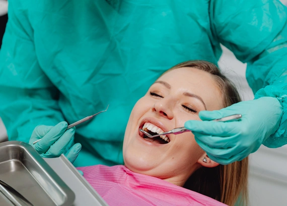 What Are Dentures? Types, Benefits and How They Work