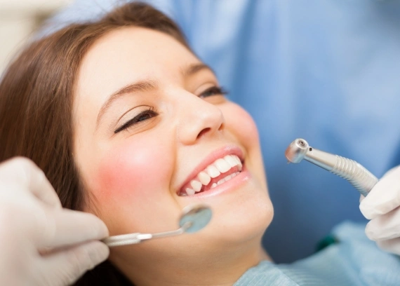 10 Signs You Need a Dentist Before the Problem Gets Worse